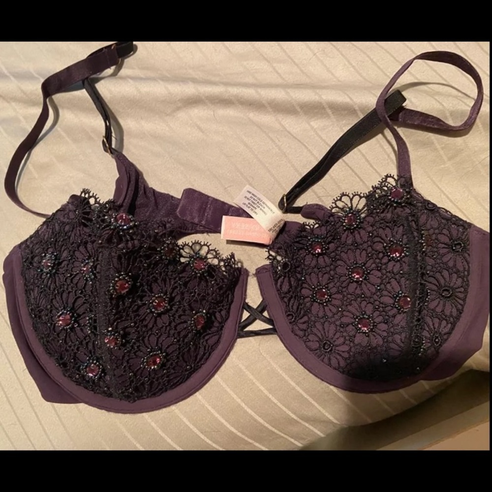 Victoria's secret very sexy limited edition demi push up